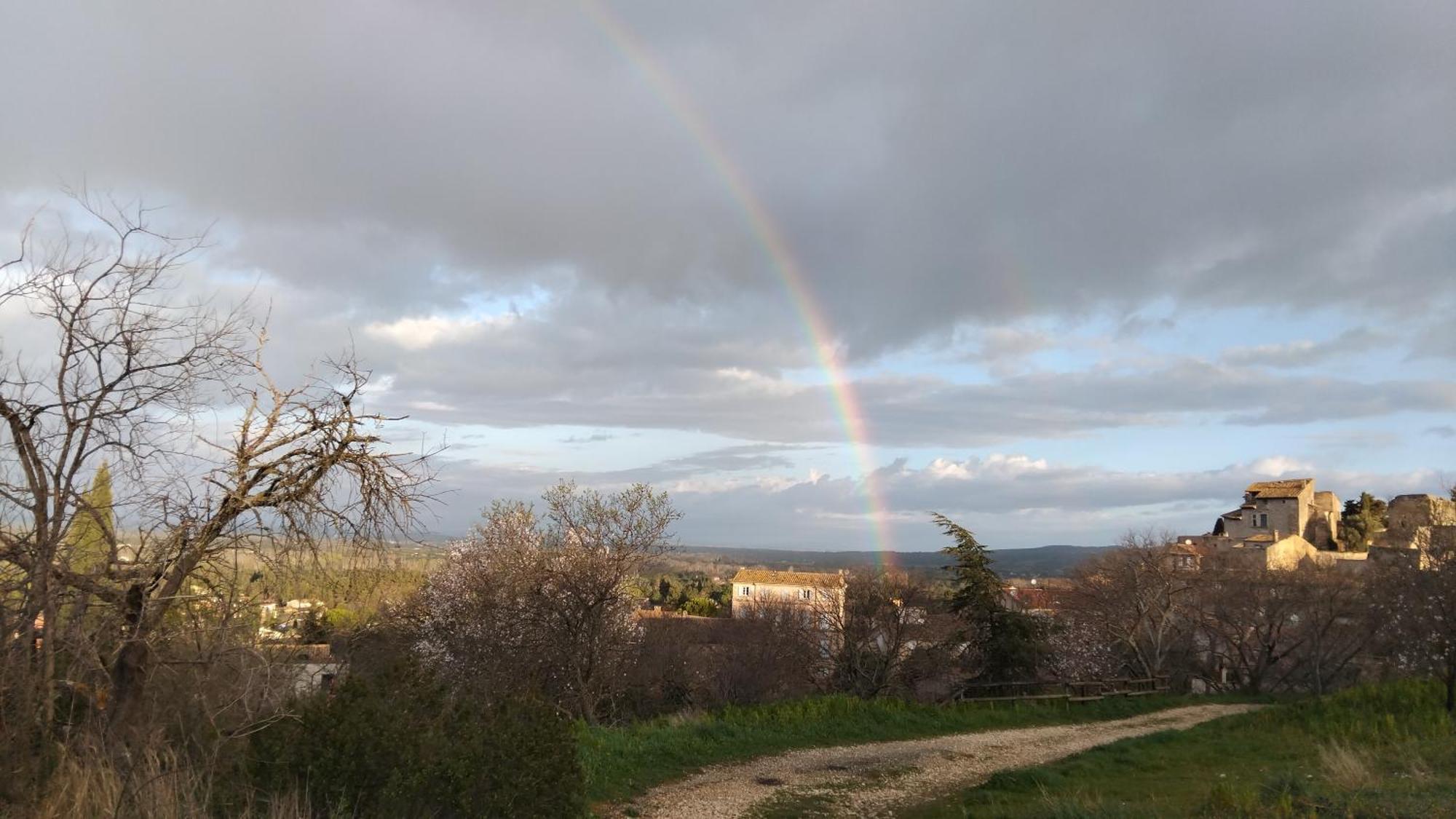 Chambres D'Hotes Le Relais Des Marmottes En Luberon Lagnes Exteriör bild